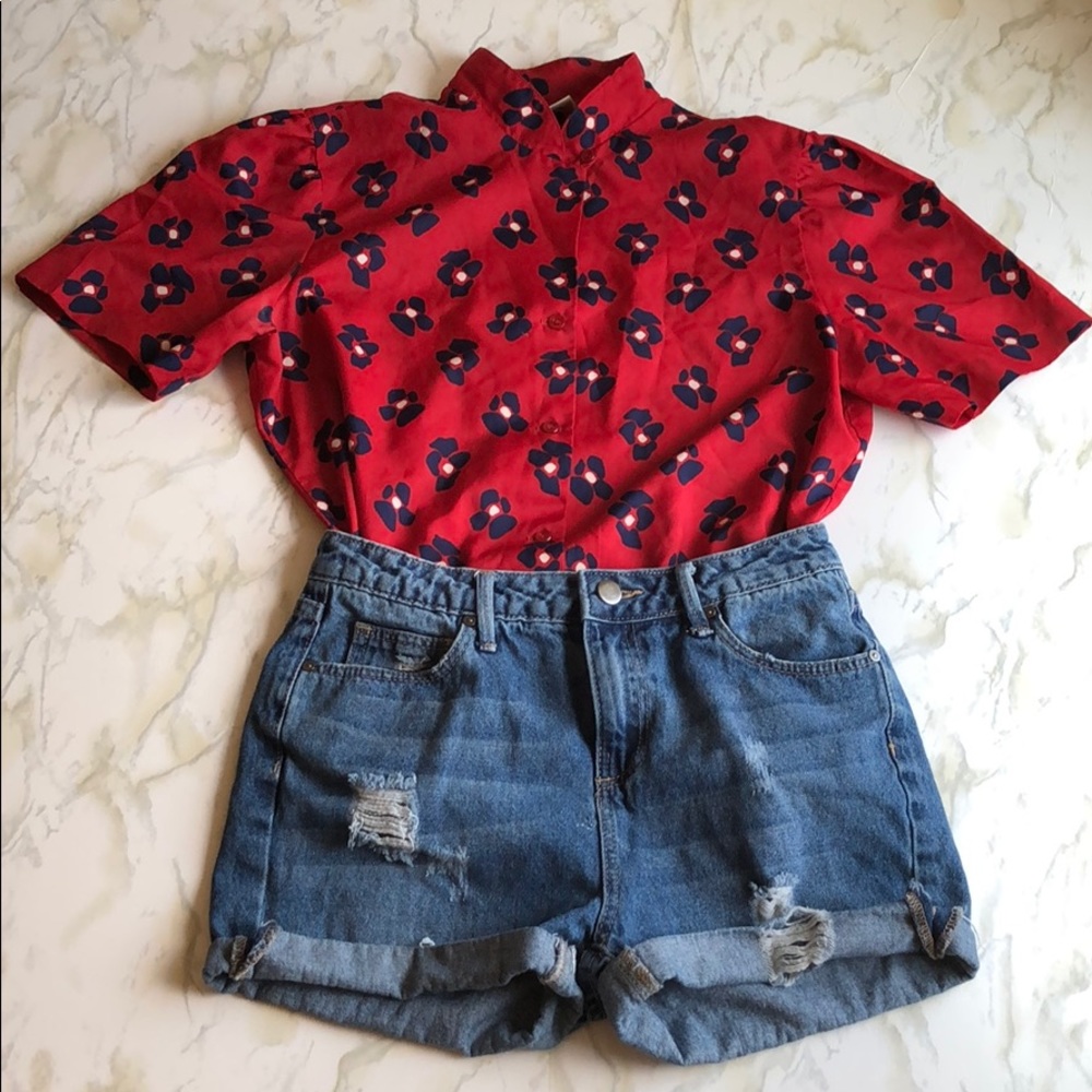 Super cute Poppy Button Up Top.